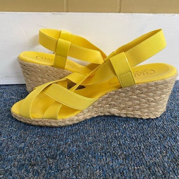 Chaps women 8 slip on strappy 3” wedge sandals w/stretchy straps yellow - Picture 2 of 7